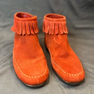 Aerosoles suede moccasin fringe boots size 6.5